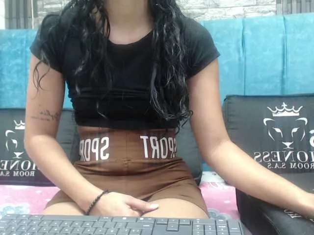 Live sex webcam photo for skinny-brenda #291205479