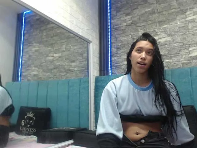 Live sex webcam photo for skinny-brenda #291261488