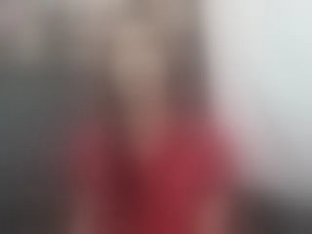 Live sex webcam photo for skinny-brenda #292584012