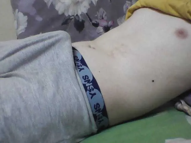 Live sex webcam photo for skinnycuteboy #290425494