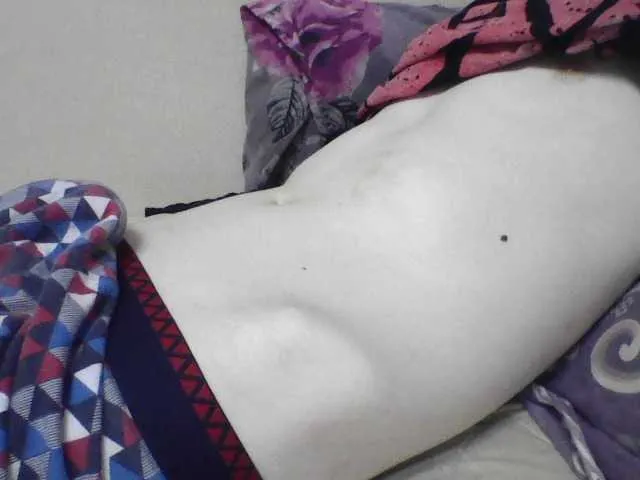 Live sex webcam photo for skinnycuteboy #291113977