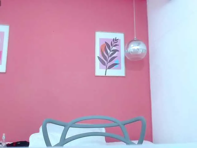 Live sex webcam photo for skinnyprinces #278000888