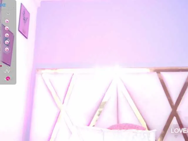 Live sex webcam photo for skinnyprinces #278129813