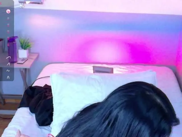 Live sex webcam photo for skinnyprinces #291266415