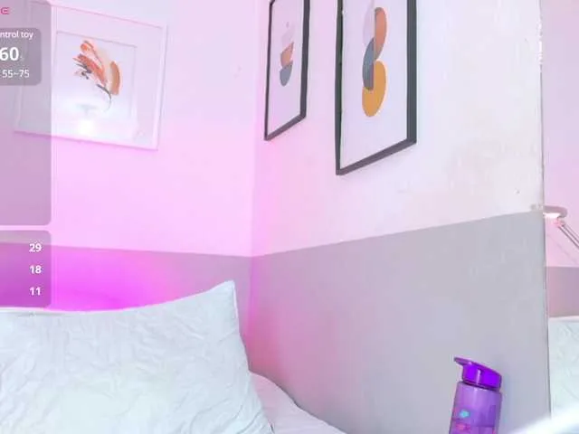 Live sex webcam photo for skinnyprinces #291356951