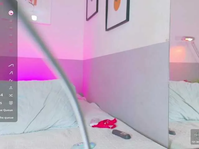 Live sex webcam photo for skinnyprinces #291653600