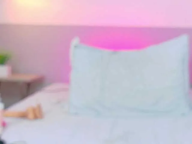 Live sex webcam photo for skinnyprinces #292292687