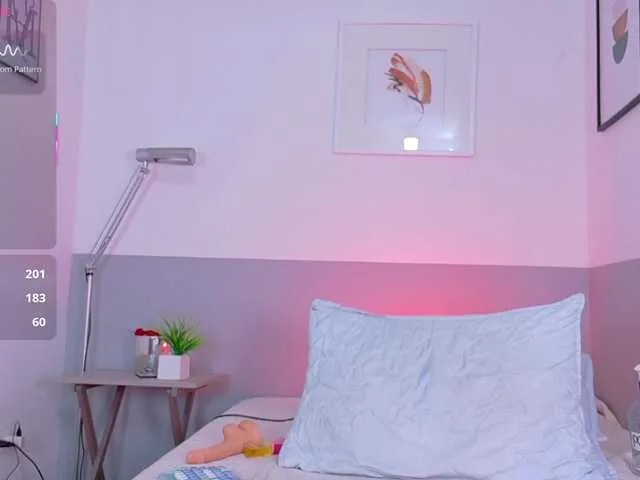 Live sex webcam photo for skinnyprinces #292374793