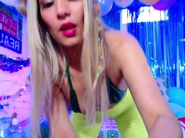 Live sex webcam photo for skyllersweet #273554371