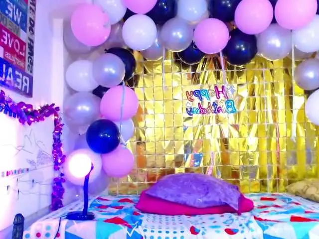 Live sex webcam photo for skyllersweet #273997369