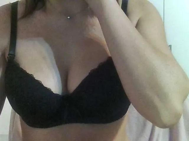 Live sex webcam photo for slady-pretty #276773294