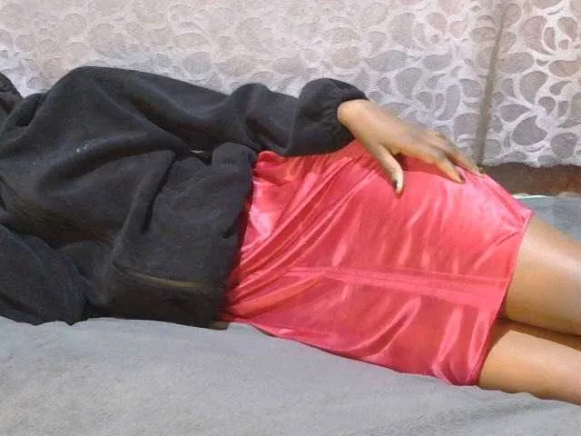 Live sex webcam photo for slim-girl01 #291328325