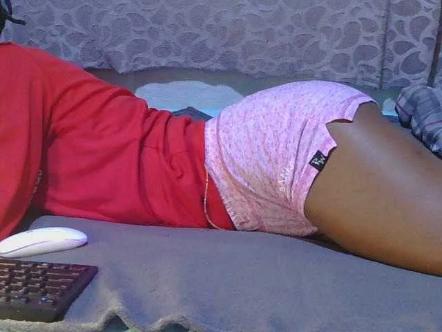 Live sex webcam photo for slim-girl01 #291678414