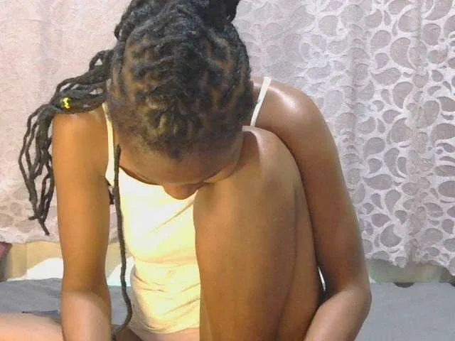 Live sex webcam photo for slim-girl01 #291688254