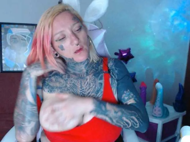 Live sex webcam photo for sloppytitss #275927362
