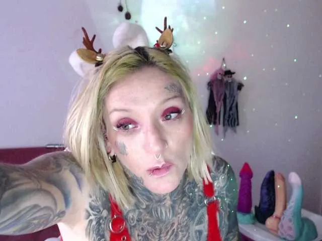 Live sex webcam photo for sloppytitss #276968785