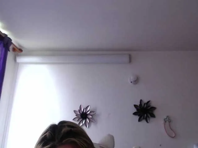 Live sex webcam photo for sloppytitss #277993221