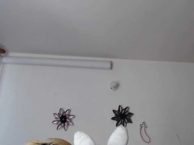 Live sex webcam photo for sloppytitss #281218553