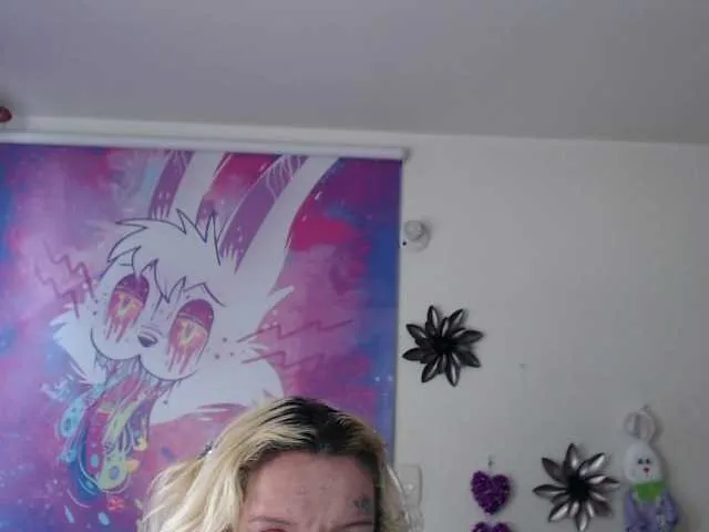 Live sex webcam photo for sloppytitss #291111858