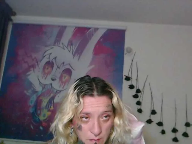 Live sex webcam photo for sloppytitss #291538887