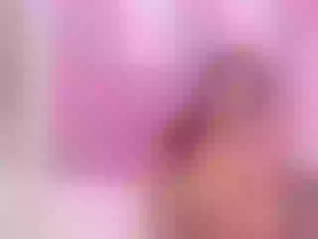Live sex webcam photo for slutlittlegir #290968174