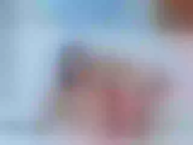 Live sex webcam photo for slutlittlegir #290996081