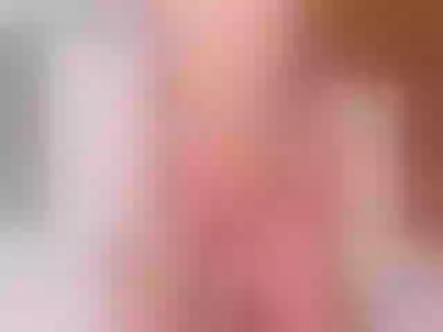 Live sex webcam photo for slutlittlegir #291204382
