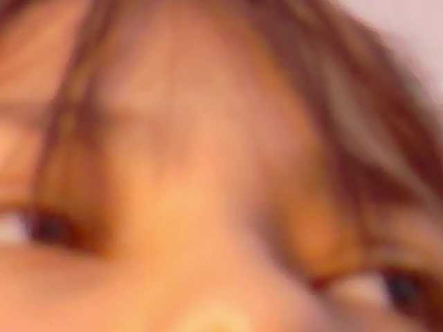 Live sex webcam photo for slutlittlegir #292281353