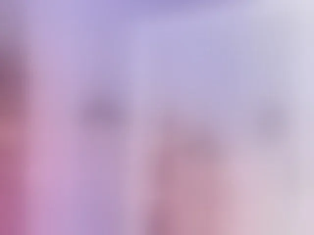 Live sex webcam photo for slutlittlegir #293123017