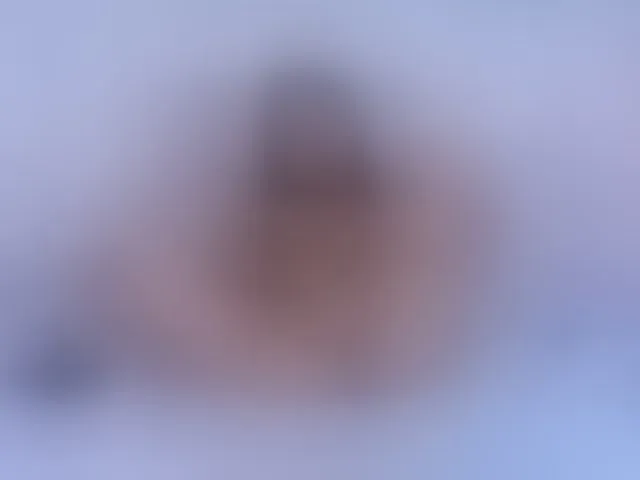 Live sex webcam photo for slutlittlegir #293323048