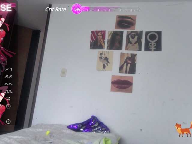 Live sex webcam photo for slutty-pet #275975986