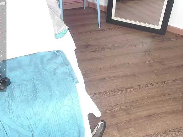 Live sex webcam photo for sluttywife #275651624