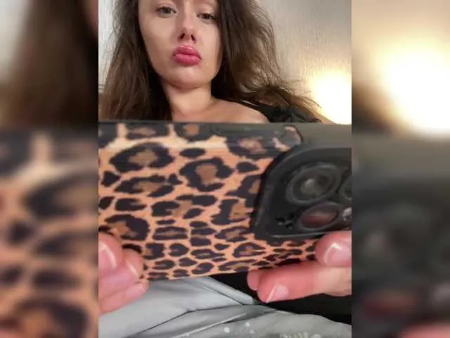 Live sex webcam photo for sochnayaaa #291215564