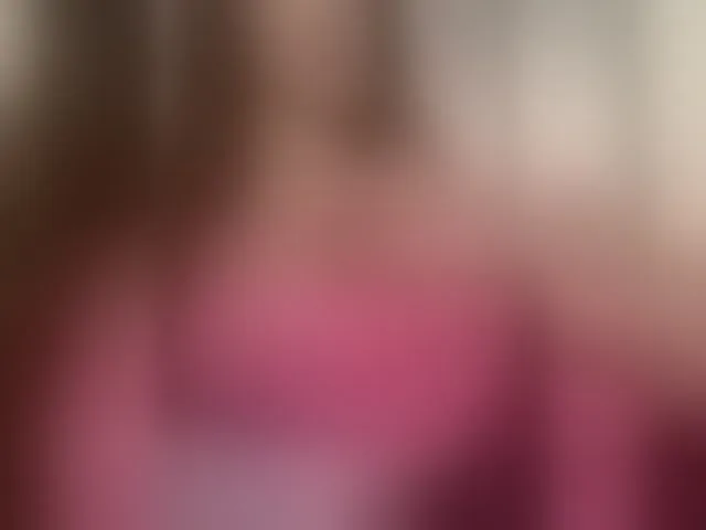Live sex webcam photo for sochnayaaa #293495577