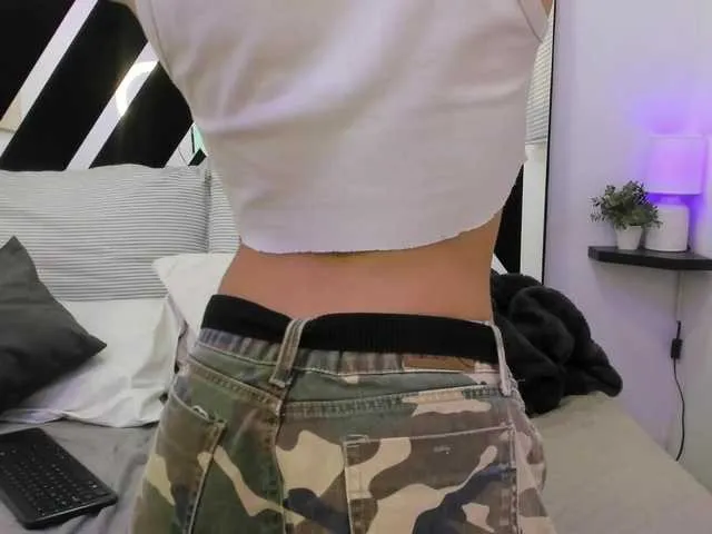 Live sex webcam photo for sofi-baker #276963771