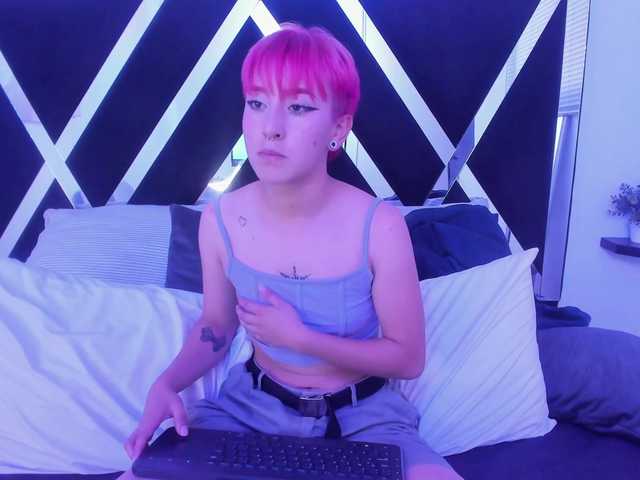 Live sex webcam photo for sofi-baker #276977712