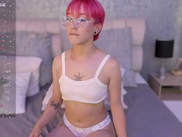 Live sex webcam photo for sofi-baker #277072033