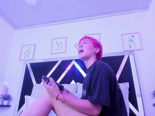 Live sex webcam photo for sofi-baker #277084206