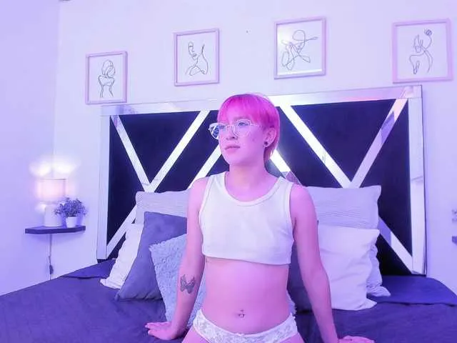 Live sex webcam photo for sofi-baker #277098419