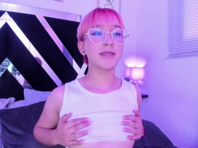 Live sex webcam photo for sofi-baker #277160147