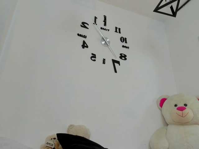 Live sex webcam photo for sofi-r #271979218