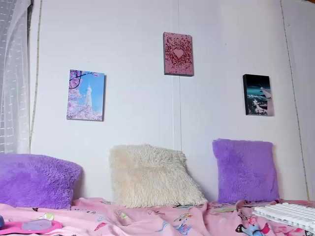 Live sex webcam photo for sofia-17 #276226197