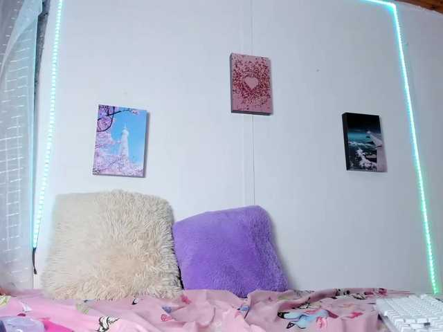 Live sex webcam photo for sofia-17 #276241395