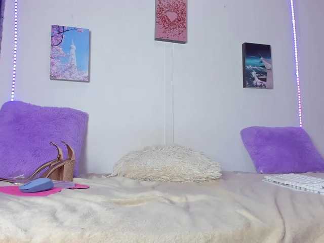 Live sex webcam photo for sofia-17 #276802262