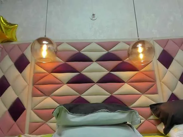 Live sex webcam photo for sofia-balvin #275980878