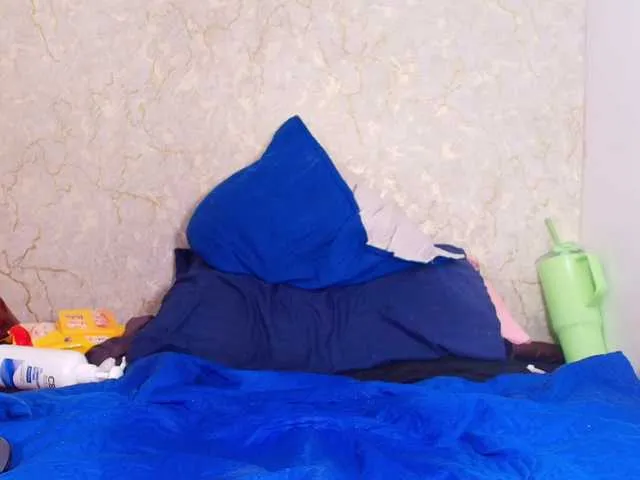 Live sex webcam photo for sofia-bb #291654013