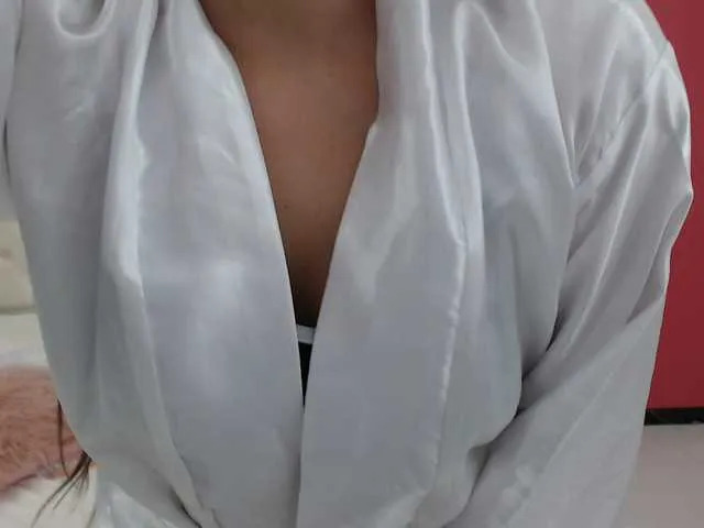 Live sex webcam photo for sofia-cam- #272792627