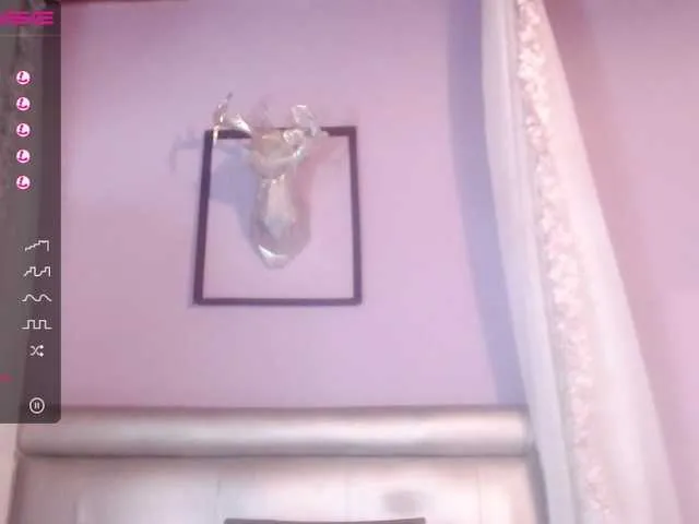 Live sex webcam photo for sofia-ebony #272712844