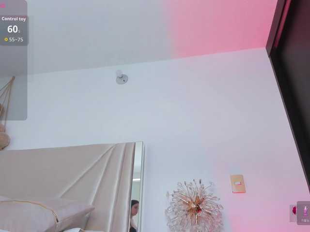 Live sex webcam photo for sofia-grey #291688440