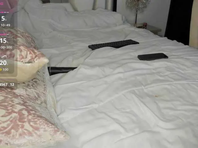 Live sex webcam photo for sofia-grey #292078038